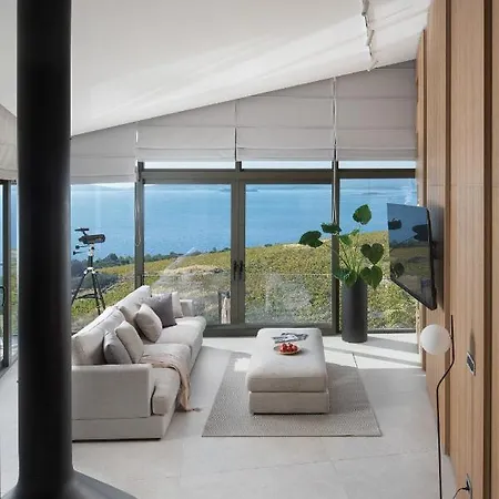 Luxury Bevel House Villa *