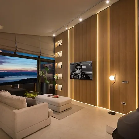Luxury Bevel House Villa