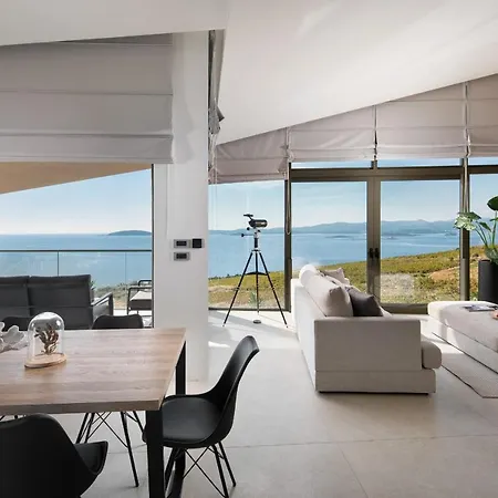 Luxury Bevel House Villa *